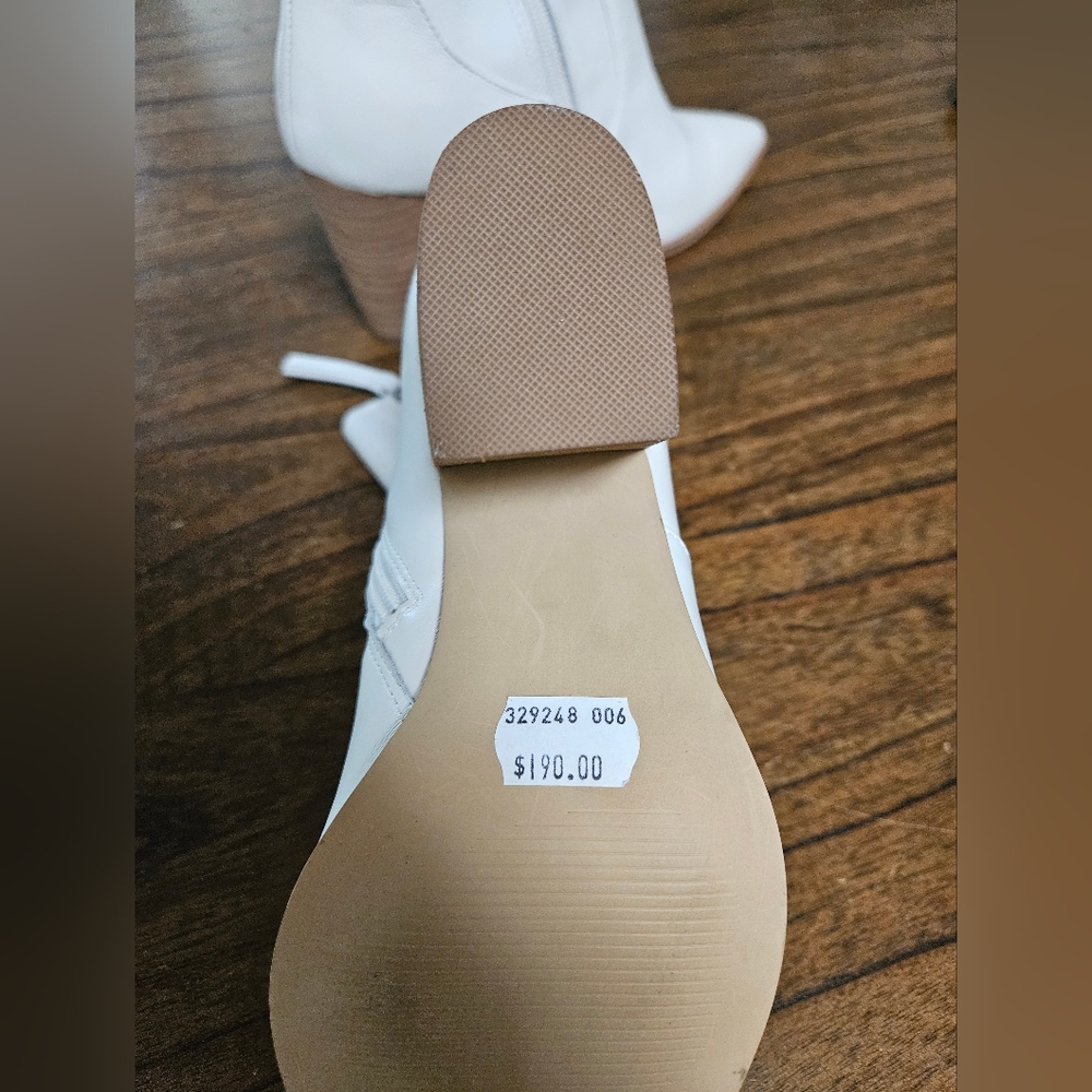 Steve Madden Janetta White Booties - Size 8.5 - Picture 3 of 4